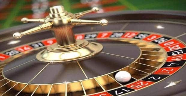 Pengguna baru menyelesaikan formulir pendaftaran dengan langkah sederhana dan aman